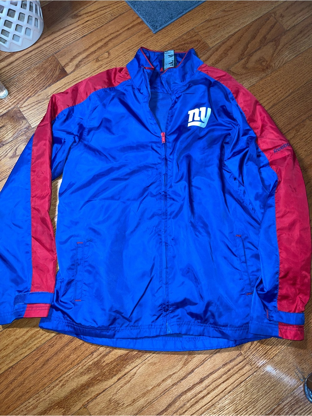 Reebok Blue and Red NY giants Men's size small Windbreaker Jacket